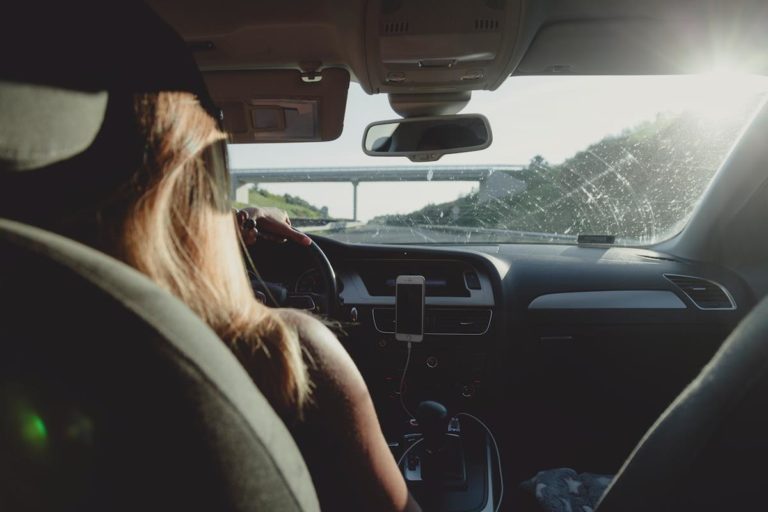 Szkoła jazdy ucząca bardzo dobrze kierowców