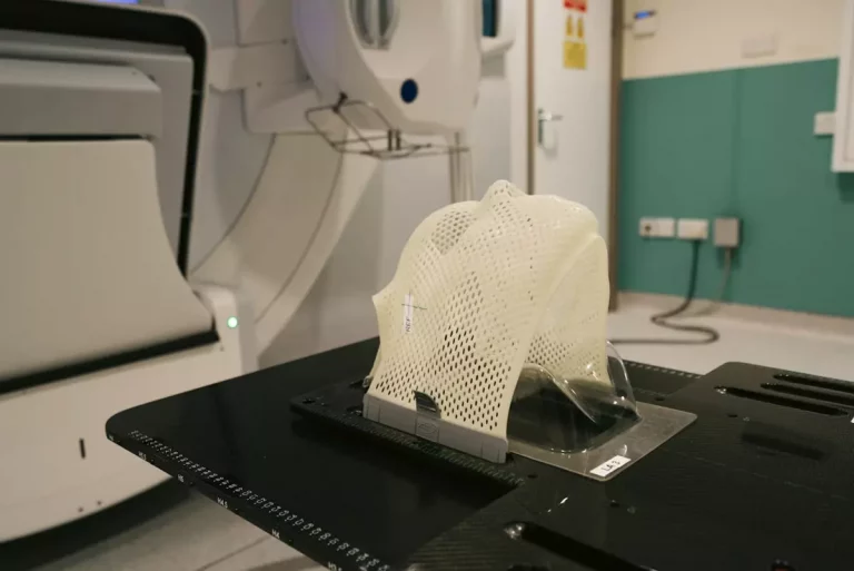 Dlaczego warto dodać zdjęcia uszkodzonej części przy zleceniu na zlecenia3d.pl?